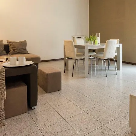 Altido Charming 1bed Apt, Moments From The Silk Museum *