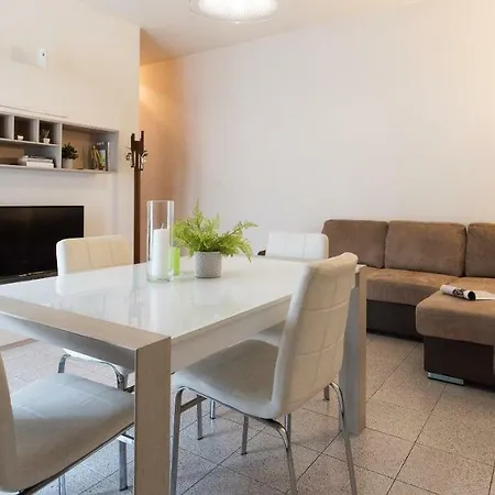 Apartment Altido Charming 1bed Apt, Moments From The Silk Museum Lake Como